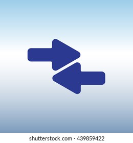 Web line icon. Left and right arrows