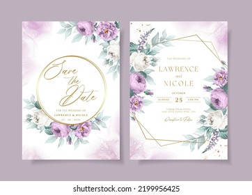 plantilla de tarjeta de invitación de boda con hermosa floral púrpura