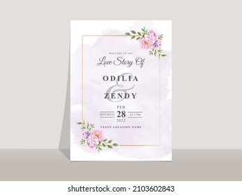 Plantilla de tarjeta de invitación de boda con flores elegantes y hojas color agua