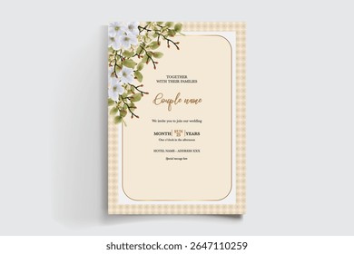 HOCHZEITSEINLADUNGSRAHMEN MIT BLUMENDEKORATIONEN UND FRISCHEN BLÄTTERN