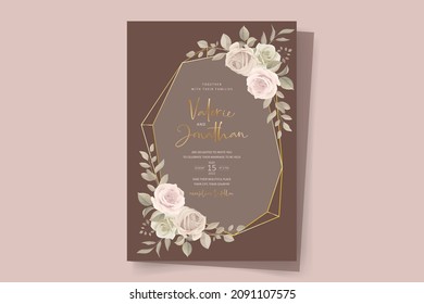 Plantilla de invitación a la boda con decoración floral y de hojas