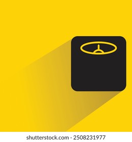 ícone de escala de peso com sombra no plano de fundo amarelo