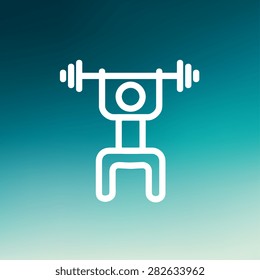 Weightlifter Mann mit Barbell Icon dünne Linie für Web und mobile, moderne minimalistische flache Design. Vektorweißes Symbol auf Farbverlauf-Mesh-Hintergrund.