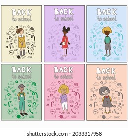 Bienvenido de vuelta al texto escolar dibujando con tiza colorida en la pizarra con niñas, niños, artículos escolares y elementos. Cartel de ilustración del vector. Concepto de educación