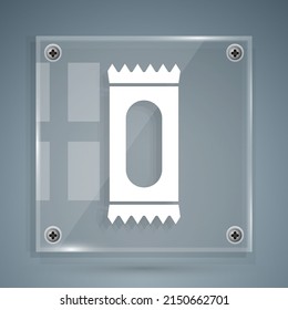 Icono de Candy blanco aislado en fondo gris. Paneles de vidrio cuadrado. Vector
