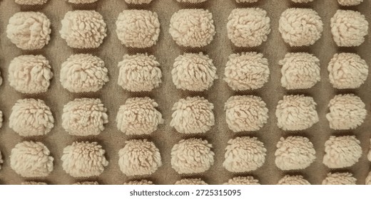 Caramelo blanco sobre fondo blanco