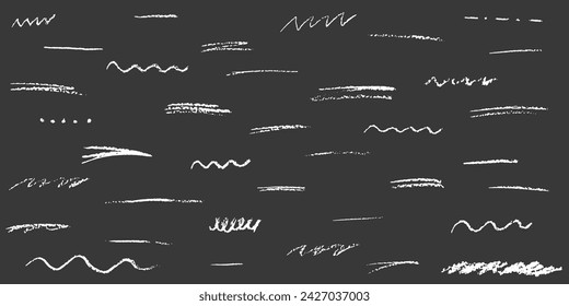 Conjunto de subrayados de crayón de carbón blanco. Líneas de garabatos con textura grunge pastel. Garabatos dibujados a mano. Elementos vectoriales aislados sobre un fondo negro