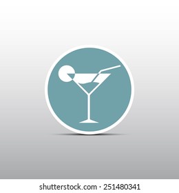 white cocktail icon  in  the circle