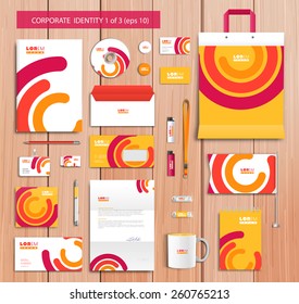 Diseño de plantilla de identificación corporativa blanca con elementos abstractos anaranjados, rojos y amarillos. Documentación para negocios. Eps 10