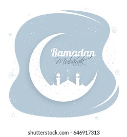 Weißer Crescent-Mond und Moschee mit Grunge-Effekt für den Heiligen Monat der muslimischen Gemeinschaft, Ramadan Mubarak.