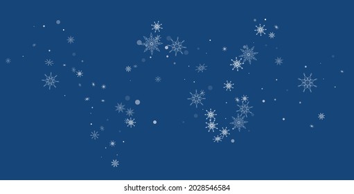 Weiße, zarte Schneeflocken sind auf blauem Hintergrund verstreut. Festlicher Hintergrund, Postkartendesign, Tapete