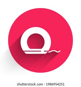 White Dental floss icon isolated with long shadow. Red circle button. Vector