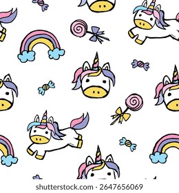 Padrão sem costura branco doodle unicórnio. Fundo adorável com arco-íris, unicórnio e doces.