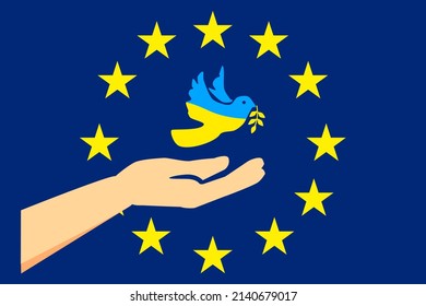 Eine weiße Taube in den Händen auf dem Hintergrund der europäischen Gewerkschaftsflagge mit gelben Sternen. Ein Symbol des Friedens für die Ukraine