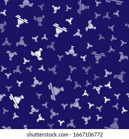 Trazado blanco en el icono de la tabla de corte aislado sin fisuras en el fondo azul. Platos chinos tradicionales. Ilustración vectorial