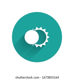 White Eclipse of the sun icon isolated with long shadow. Total sonar eclipse. Green circle button. Vector Illustration