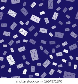 Icono de sobre blanco aislado en fondo azul. Símbolo de carta de mensaje de correo electrónico. Ilustración vectorial