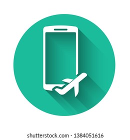 White Flight mode in the mobile phone icon isolated with long shadow. Airplane or aeroplane flight offline mode passenger regulation airline . Green circle button. Vector Illustration