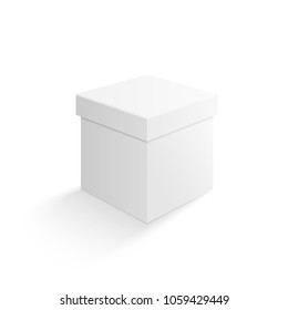 Weiße Geschenkbox einzeln auf weißem Hintergrund