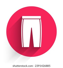 Icono de pantalones de golf blancos aislado con una sombra larga. Equipamiento deportivo. Uniforme deportivo. Botón de círculo rojo. Vector
