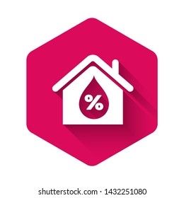White House humidity icon isolated with long shadow. Weather and meteorology, thermometer symbol. Pink hexagon button. Vector Illustration