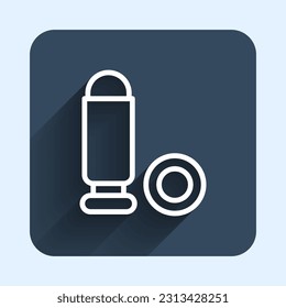 Icono de bala de línea blanca aislado con fondo de sombra larga. Botón cuadrado azul. Vector