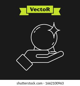 Línea blanca Icono de bola mágica en la mano aislada en fondo negro. Balón de cristal. Ilustración vectorial