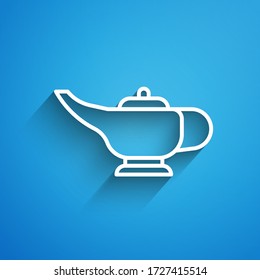 Lámpara mágica de línea blanca o icono de lámpara Aladín aislado en fondo azul. Lámpara espiritual por deseo. Larga sombra. Ilustración vectorial