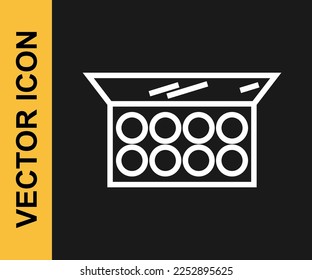 Polvo de maquillaje de línea blanca con icono espejo aislado sobre fondo negro.  Vector