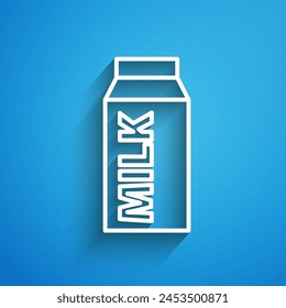 Línea blanca Paquete de papel para icono de leche aislado sobre fondo azul. Signo de paquete de leche. Sombra larga. Vector