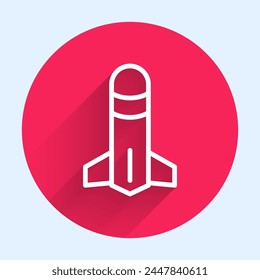 Línea blanca Icono de cohete aislado con sombra larga. Botón de círculo rojo. Vector