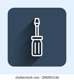 Icono de destornillador de línea blanca aislado con fondo de sombra larga. Símbolo de herramienta de servicio. Botón cuadrado azul. Vector