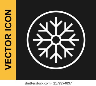 Icono de copo de nieve de línea blanca aislado en fondo negro. Feliz Navidad y Feliz Año Nuevo.  Vector