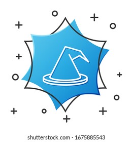 Weiße Linie Hexenhut Symbol einzeln auf weißem Hintergrund. Frohes Halloween-Fest. Blauer Sternknopf. Vektorillustration-Illustration