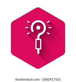 Icono de varita mágica blanca aislado con fondo de sombra largo. Accesorio mágico en forma de estrella. Poder mágico. Botón hexagonal rosa. Vector