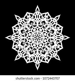 Mandala blanco. Patrón de ornamento redondo sobre fondo negro. Ilustración vectorial.