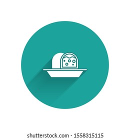 White Marzipan sponge cake icon isolated with long shadow. Merry Christmas and Happy New Year. Green circle button. Vector Illustration