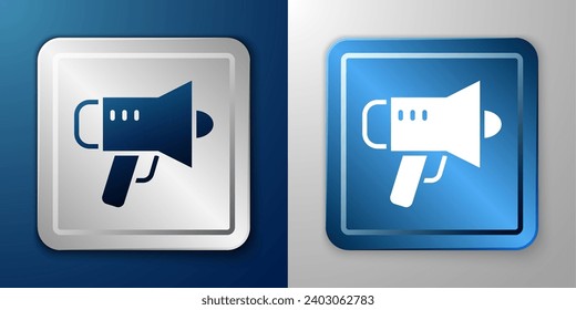 Weißes Megaphone Symbol einzeln auf blauem und grauem Hintergrund. Lautsprecher-Schild. Silber und blauer Quadrat-Button. Vektorgrafik