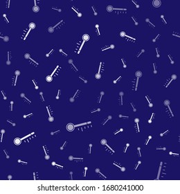 Icono de medición termómetro de Meteorología Blanca aislado con un patrón transparente sobre fondo azul. Equipo termómetro que muestra el clima frío o caliente. Ilustración vectorial
