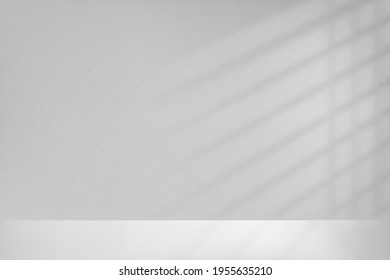 Mofa blanca con sombra de persianas en el suelo en la habitación. Luces desde la ventana en la pared y el suelo. Burlarse de las impresiones de diseño vacías. Sombra realista reflejada. Apartamento en blanco. Sombra del efecto de superposición. Vector