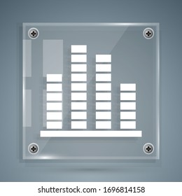 Equalizer für weiße Musik einzeln auf grauem Hintergrund. Schallwelle. Audio-Equalizer-Technologie, Konsolen-Panel, Pulsmusik. Viereckige Glasplatten. Vektorillustration-Illustration