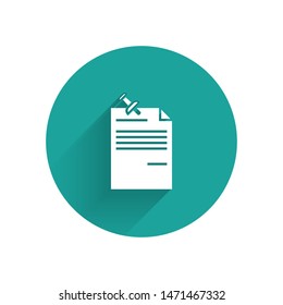 White Note paper with pinned pushbutton icon isolated with long shadow. Memo paper sign. Green circle button. Vector Illustration