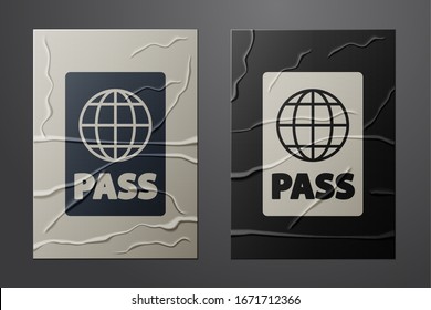 Pasaporte blanco con un icono de datos biométricos aislado en el fondo de papel desmenuzado. Documento de identificación. Estilo de arte de papel.  Ilustración vectorial