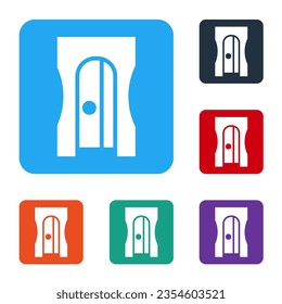 Icono de afilador de lápiz blanco aislado en fondo blanco. Establezca iconos en los botones cuadrados de color. Ilustración vectorial
