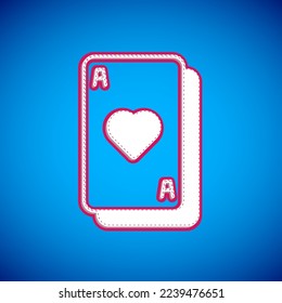 Icono de tarjetas de reproducción blancas aisladas en fondo azul. Juego de casino.  Vector