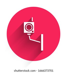 White Security camera icon isolated with long shadow. Red circle button. Vector Illustration