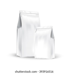 White set paper bags for bulk products, tea, coffee, spices. Package prezantation your products.