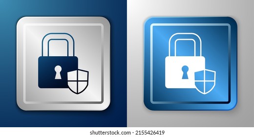 Protección del Escudo Blanco con icono de bloqueo aislado en fondo azul y gris. Protección, seguridad, seguridad de contraseña. Firma de privacidad de acceso al cortafuegos. Botón cuadrado plateado y azul. Vector