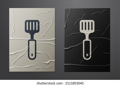 Icono de la Espátula Blanca aislado sobre fondo de papel desmitificado. Icono de la espátula de cocina. Señal de espátula de barbacoa. Parrillada y barbacoa. Estilo de arte de papel. Vector