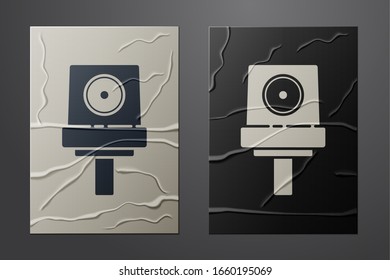 El pulverizador blanco puede crear un icono de capuchón aislado en el fondo de papel. Estilo de arte de papel. Ilustración vectorial